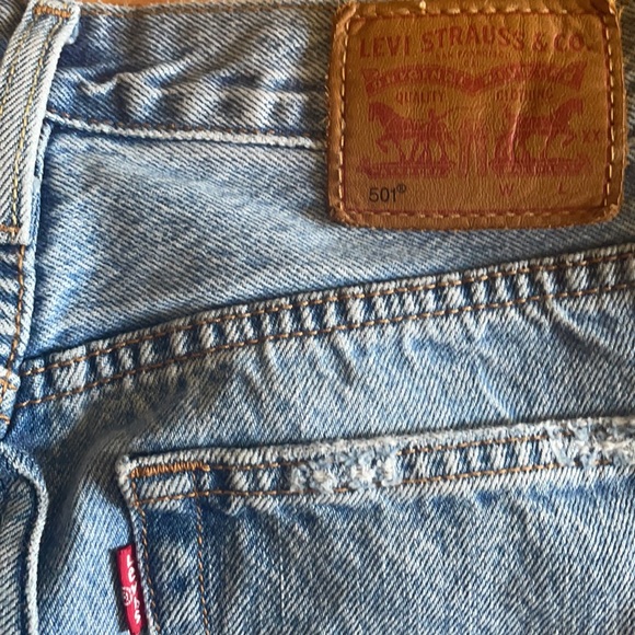 LEVI’S Denim ribcage skirt Size 26 - Picture 4 of 8